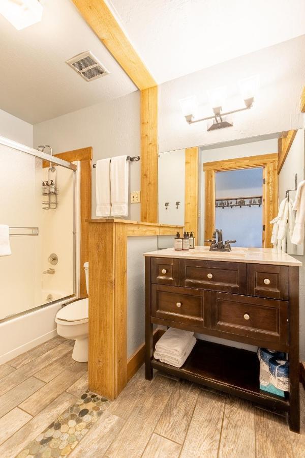 Hotel Style Room In The Timber Creek Lodge Condo Truckee Extérieur photo